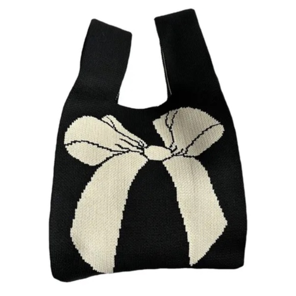 NEW Black & White Knit Bow Tote - Small - Picture 3 of 8